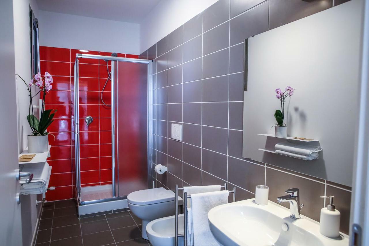 B&B Warmup Grosseto - Parcheggio Incluso Nella Corte Interna Exterior photo